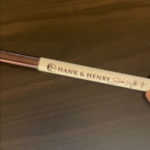 Hank & Henry Slick with It Eyeliner